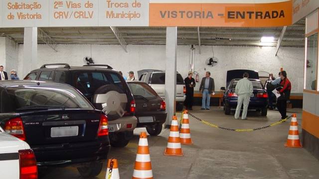 Motoristas agora podem escolher município para realizar serviços de registro de veículos