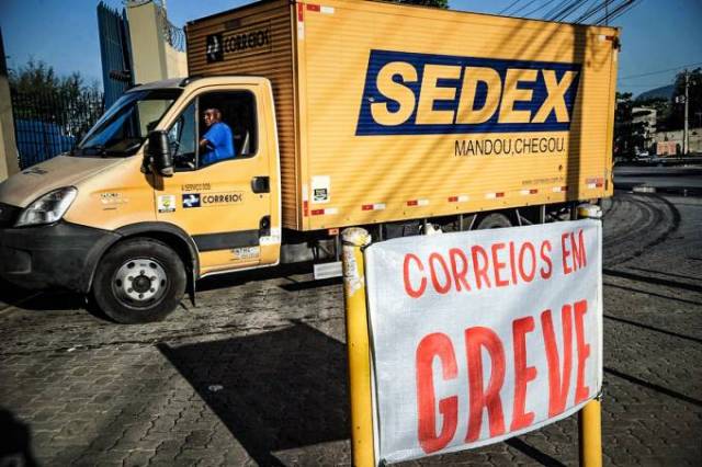 Greve é parcial na agência dos Correios de Três de Maio