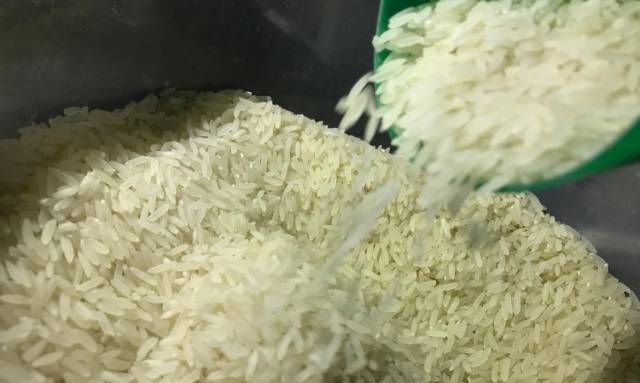 Governo zera imposto de importação do arroz até o final do ano