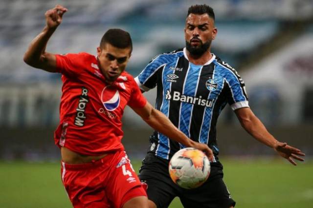 Grêmio empata com América de Cali na Arena e segura primeiro lugar no Grupo E