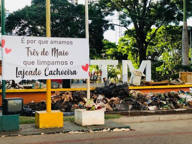 Voluntários fazem mutirão de limpeza e retiram cinco toneladas de lixo no Lajeado Cachoeira