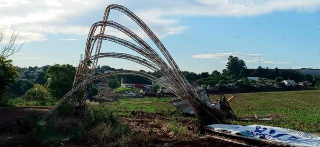 Temporal causa estragos em Chiapetta