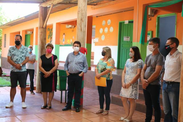Secretaria de Educação inaugura duas escolas no interior do município de Três de Maio