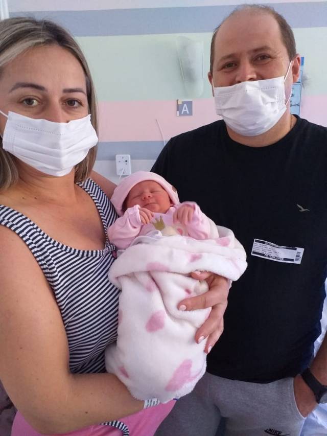 Júlia Manuela é o primeiro bebê de 2021 no Hospital Vida & Saúe