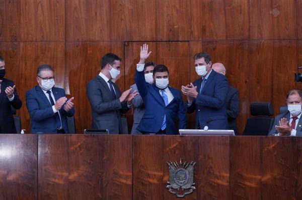 Gabriel Souza toma posse como presidente da Assembleia Legislativa