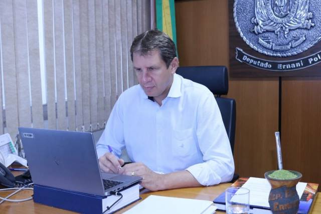 Deputado Ernani Polo anuncia que testou positivo para Covid-19