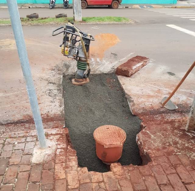 Corsan avisa que falta de água no Centro e no bairro São Francisco se deve a troca de hidrante