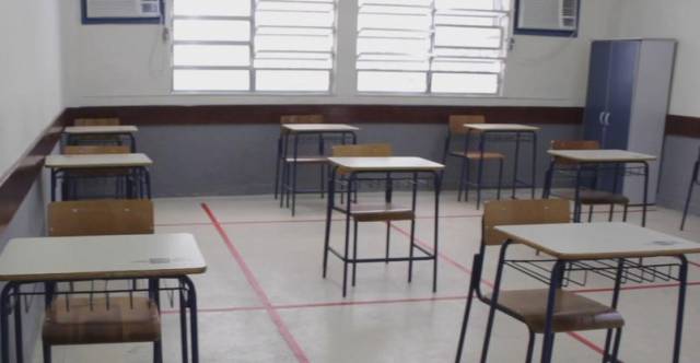 Retorno das aulas presenciais deflagra batalha jurídica