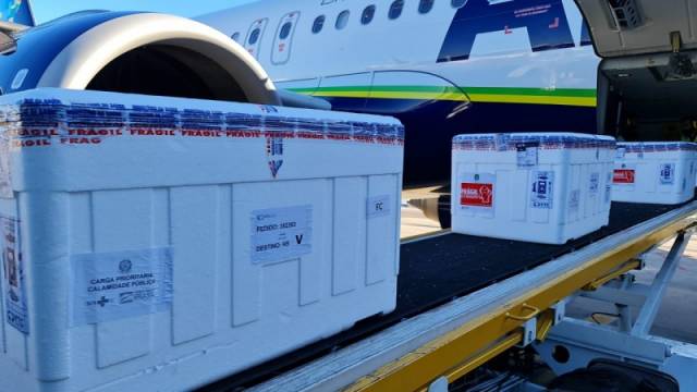 CoronaVac para zerar segundas doses em atraso será distribuída nesta quarta