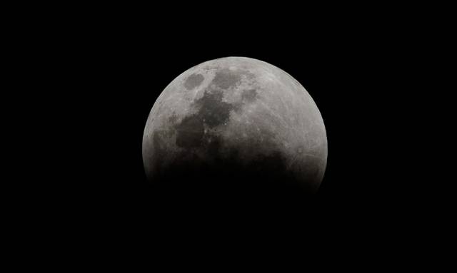 Eclipse e superlua cheia acontecerão ao mesmo tempo nesta madrugada