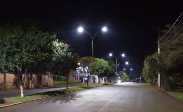 Três de Maio substitui 342 lâmpadas de vapor por LED
