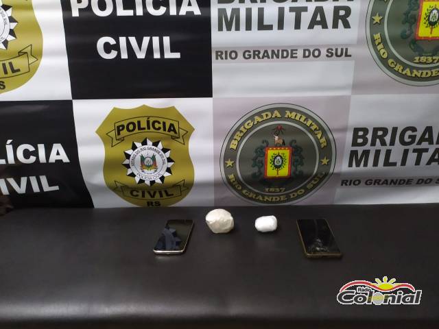 Polícia Civil com apoio da Brigada Militar prende traficante e apreende cocaína, na BR 472 em BVB