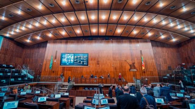 Assembleia aprova reforma administrativa e Lei de Diretrizes Orçamentárias para 2022