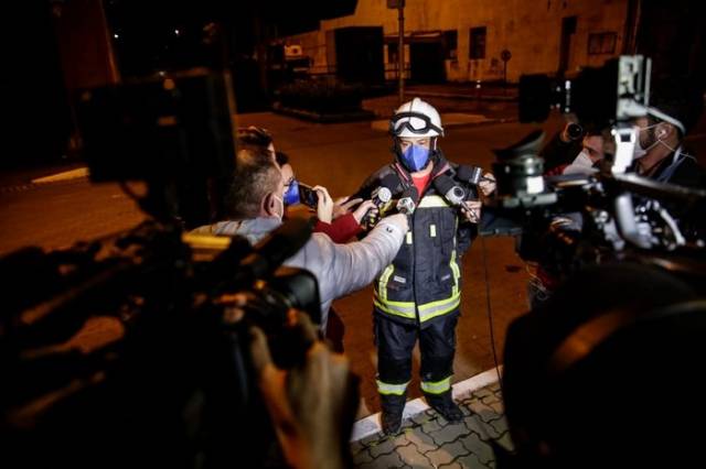 Com área delimitada e análise da estrutura do prédio, buscas por bombeiros desaparecidos seguem neste sábado