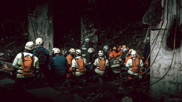 Equipes de busca encontram também corpo do segundo bombeiro que estava desaparecido