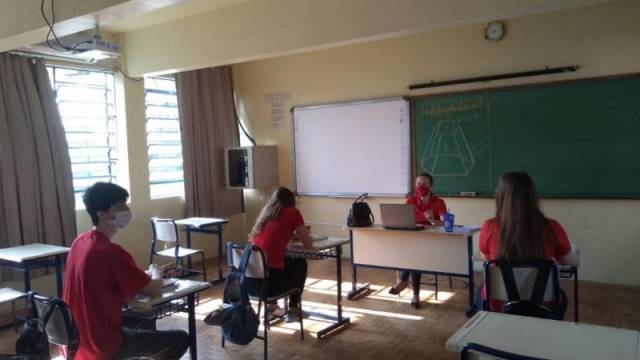 Inscrições e pré-matrículas para o segundo semestre do ano letivo da rede estadual se encerram neste domingo