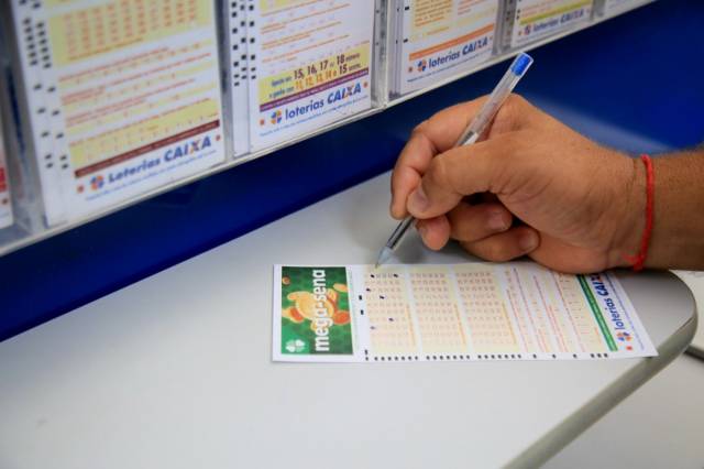 Mega Sena acumula e próximo concurso deve pagar R$ 40 milhões