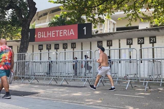 STJD mantém liminar que permite público nos jogos do Flamengo, e partidas contra o Grêmio terão torcedores