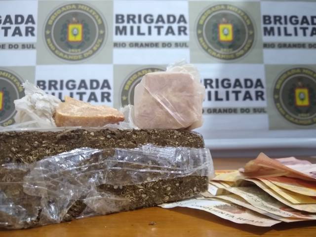 Brigada Militar desarticula ponto de tráfico e prende homem em Três de Maio