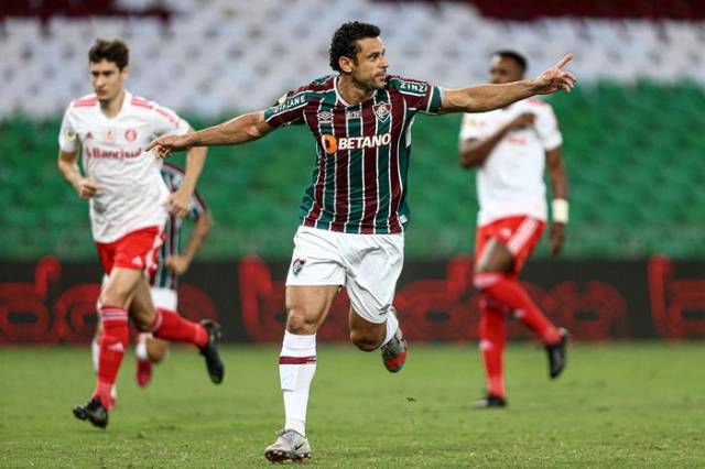 Com gol sofrido nos minutos iniciais, Inter perde para o Fluminense no Maracanã