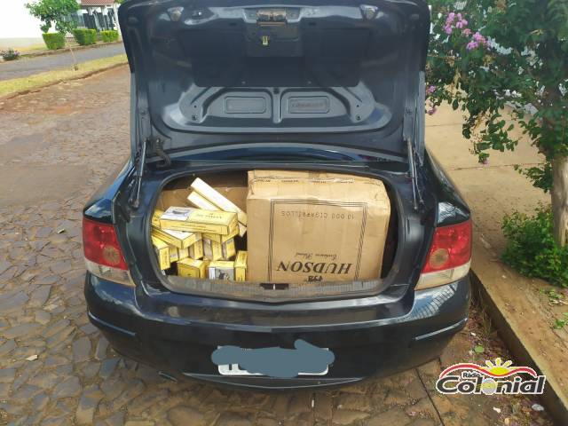 PC e BM apreendem veículo com 5 mil maços de cigarros contrabandeados, em Três de Maio
