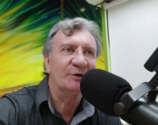 Ernani Luiz, ex-comunicador da Rádio Colonial, morre aos 65 anos