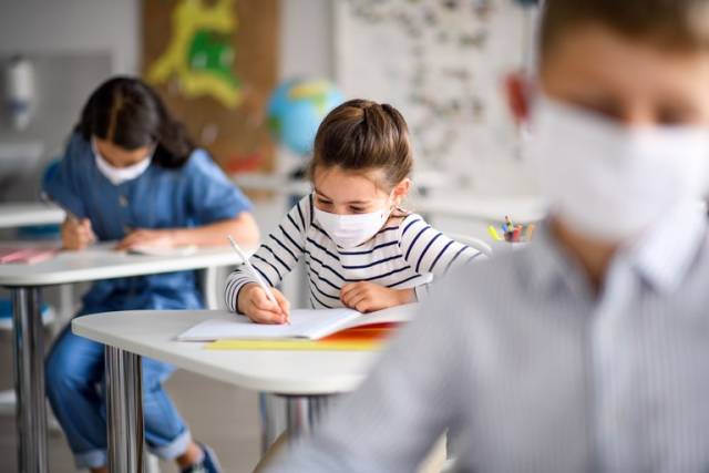 Prevenção à Covid-19 na volta às aulas depende da comunidade escolar