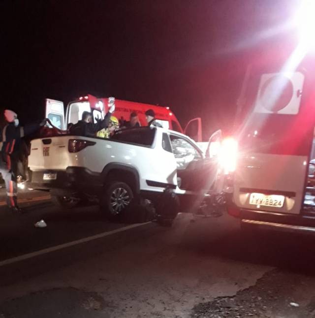 Grave acidente envolve caminhão e caminhonete na RS 210 em São Martinho