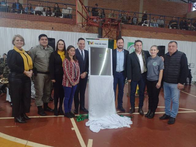 Escola Municipal Cívico-Militar Caminhos Inovadores é inaugurada em Três de Maio