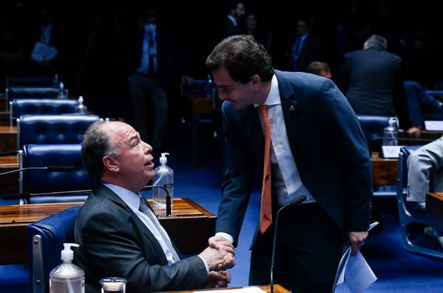 Senado aprova PEC para manter competitividade do etanol