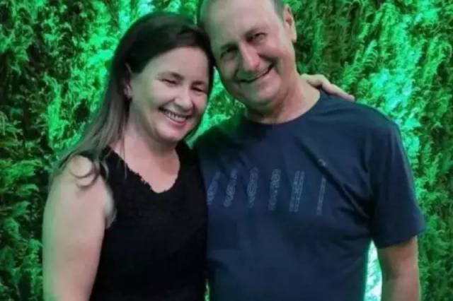 Casal morre ao mesmo tempo, mas em lugares e por motivos diferentes