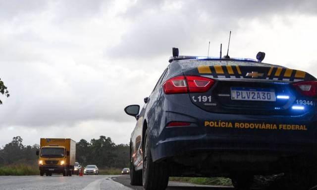 Confira a última atualização das rodovias federais bloqueadas no RS