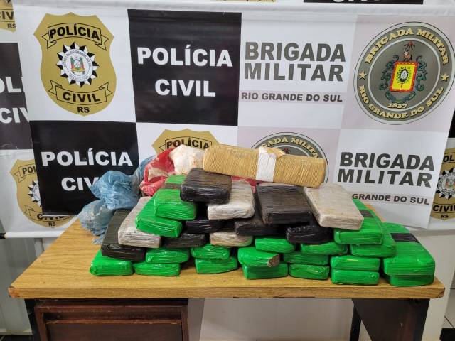 Policial Civil e Brigada Militar localizam e apreendem 44 quilos de maconha, em Três de Maio