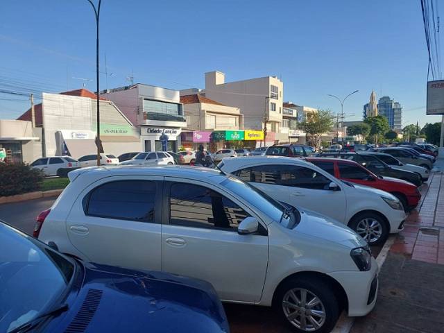 Câmara de Três de Maio aprova por unanimidade projeto que cria estacionamento pago