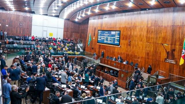 Assembleia Legislativa aprova aumento do mínimo regional em 10,6%
