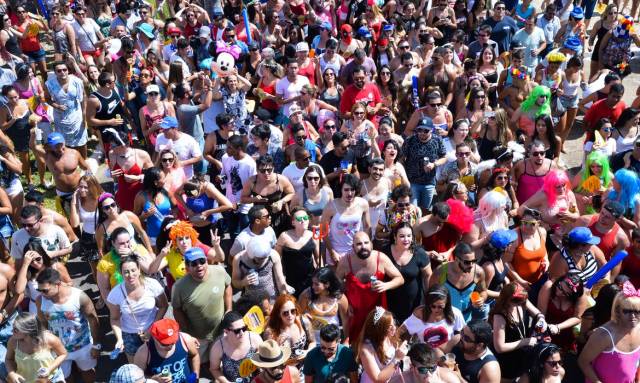 Entenda como se calcula a data móvel do carnaval todos os anos