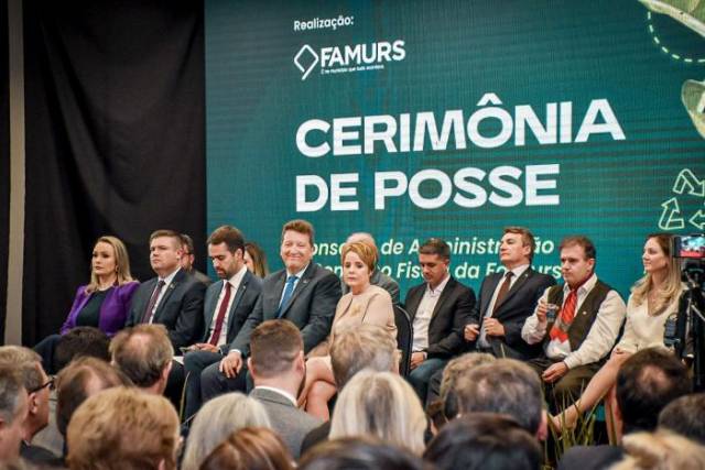Luciano Orsi é empossado presidente da Famurs