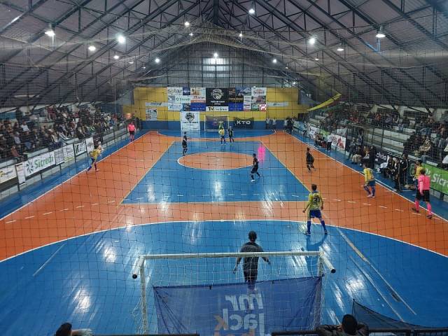 Três de Maio Futsal vence CMD Catuípe por 4x2