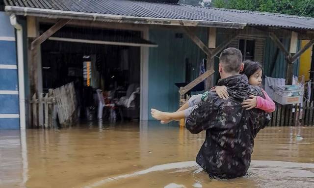 Temporal provoca quatro mortes no Rio Grande do Sul