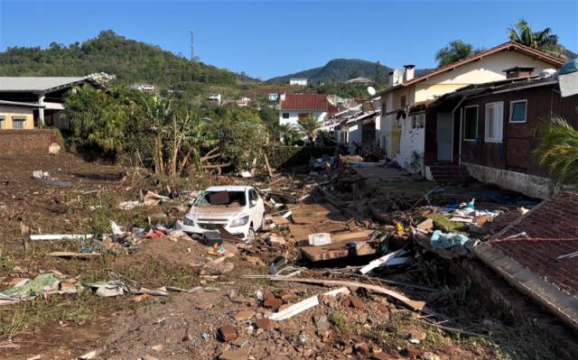 Mortes causadas por enchentes no Rio Grande do Sul chegam a 36