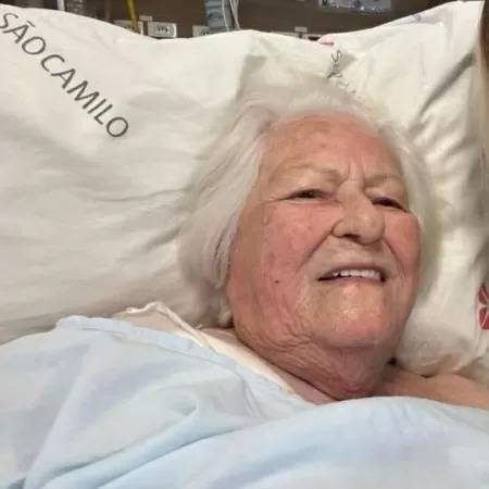Idosa de 99 anos sobrevive após ficar 8h agarrada à estrutura que sustenta parreiral