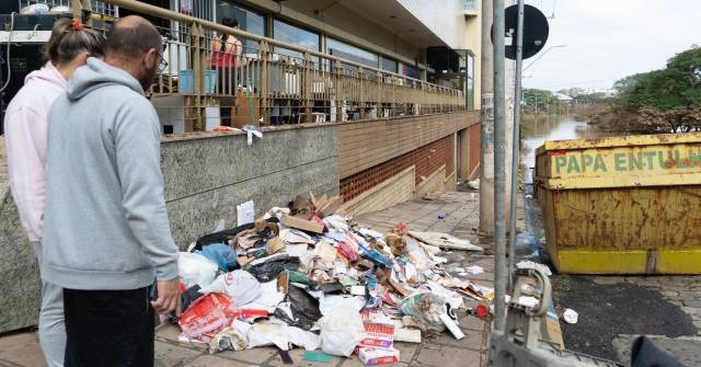 Sobe para 47 o número de mortos em razão das enchentes