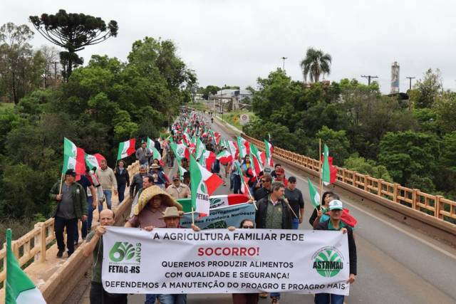 Produtores de leite mobilizados em Frederico Westphalen