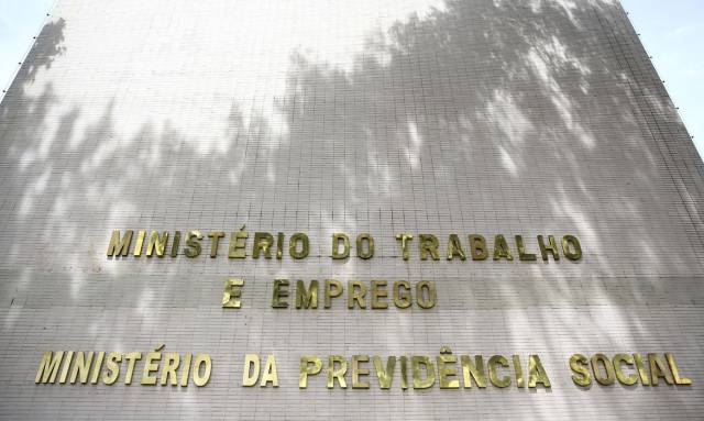 INSS passa a conceder auxílio doença sem perícia médica