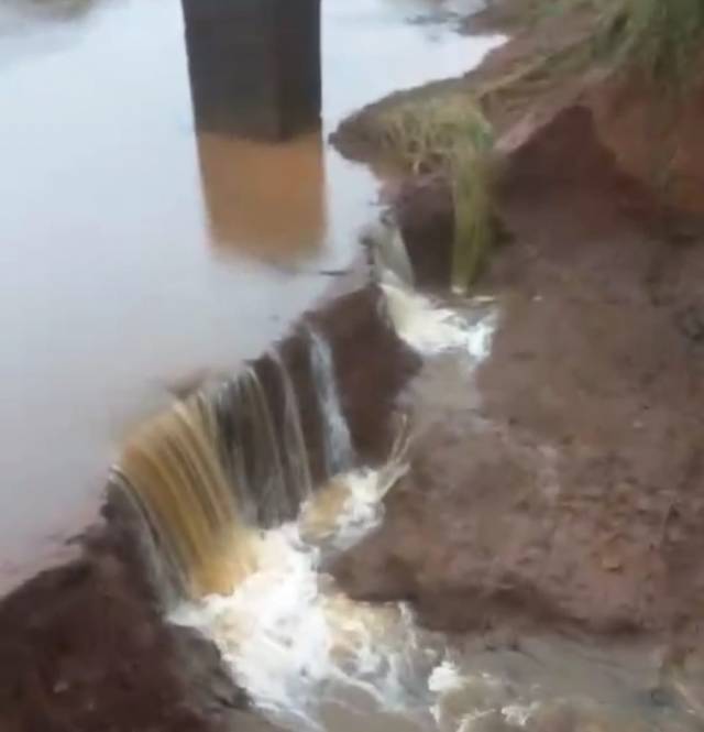 Barragem que rompeu no interior de Independência tem 2,5hectares de extensão