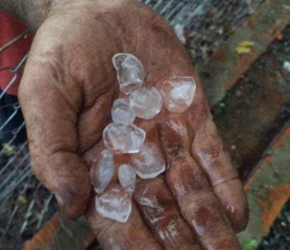 Queda de granizo é registrada no interior de Três de Maio; VEA VÍDEO