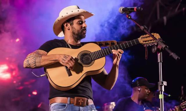 Cantor sertanejo João Carreiro morre aos 41 anos