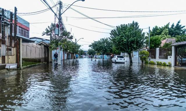 Com 50 mil em áreas de risco, Canoas ordena evacuação de 11 bairros