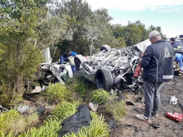 Empresária da banda Julian e Juliano & Só Vanerão morre em acidente