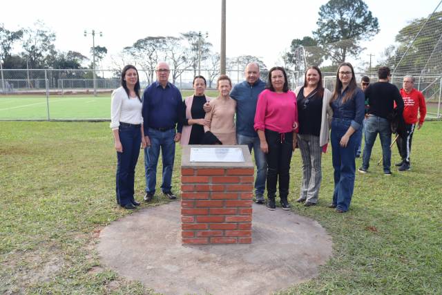 Inaugurado espaço para prática de esportes em homenagem ao sapateiro Jesus